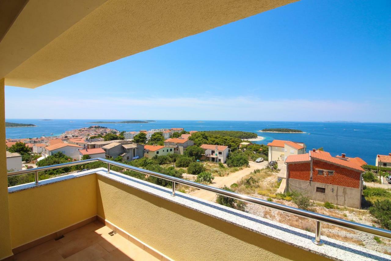 Apartmani Nejasmic Примоштен Экстерьер фото